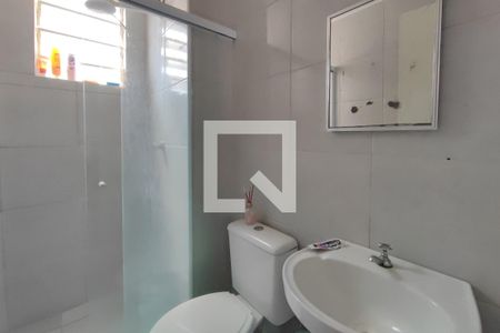 Banheiro de apartamento à venda com 2 quartos, 57m² em Parque Residencial Vila União, Campinas