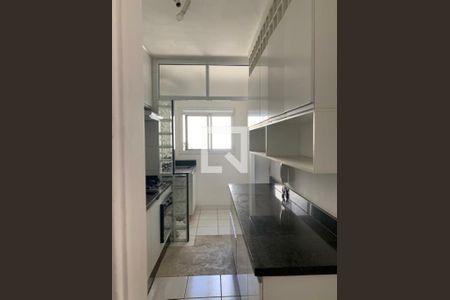 Apartamento à venda com 3 quartos, 69m² em Jardim Tupanci, Barueri