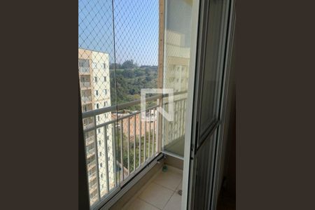 Apartamento à venda com 3 quartos, 69m² em Jardim Tupanci, Barueri