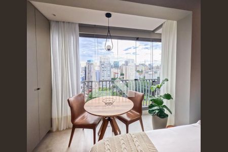 Studio de kitnet/studio para alugar com 1 quarto, 21m² em Liberdade, São Paulo