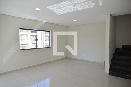 Sala de casa para alugar com 3 quartos, 155m² em Paraíso, Santo André