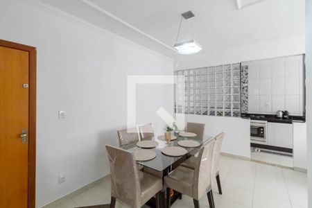 Sala  de apartamento à venda com 3 quartos, 77m² em Tropical, Contagem