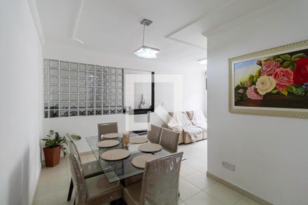 Sala  de apartamento à venda com 3 quartos, 77m² em Tropical, Contagem