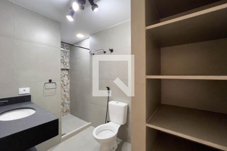 Banheiro de kitnet/studio para alugar com 1 quarto, 43m² em Vila Mariana, São Paulo