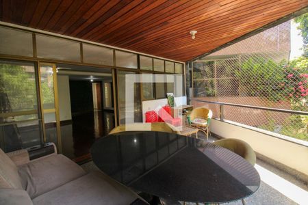 Varanda de apartamento para alugar com 3 quartos, 150m² em Barra da Tijuca, Rio de Janeiro