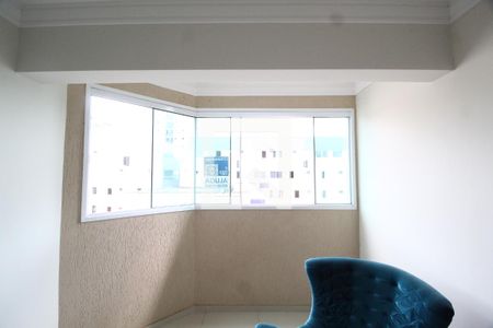 Sala de apartamento para alugar com 3 quartos, 90m² em Santa Mônica, Uberlândia