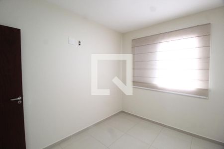 Quarto 1 de apartamento para alugar com 3 quartos, 90m² em Santa Mônica, Uberlândia