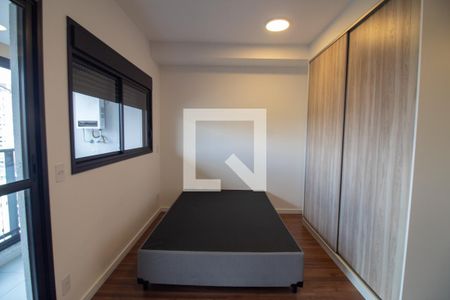 Sala / Quarto - Studio de kitnet/studio à venda com 1 quarto, 33m² em Jardim das Acacias, São Paulo