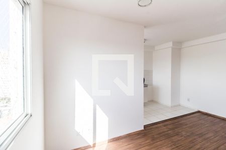 Sala de TV de apartamento para alugar com 2 quartos, 45m² em Vila da Oportunidade, Carapicuíba