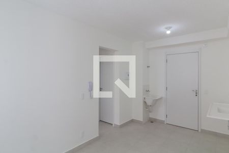 Sala/Cozinha de apartamento para alugar com 2 quartos, 32m² em Fazenda Aricanduva, São Paulo