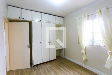 Quarto 1 de apartamento à venda com 2 quartos, 54m² em Jardim Monte Alegre, Taboão da Serra