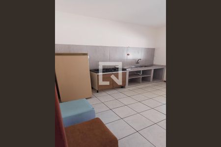 Sala/Cozinha de casa para alugar com 1 quarto, 30m² em Serraria, São José