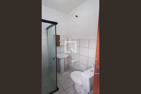 Banheiro de casa para alugar com 1 quarto, 26m² em Serraria, São José