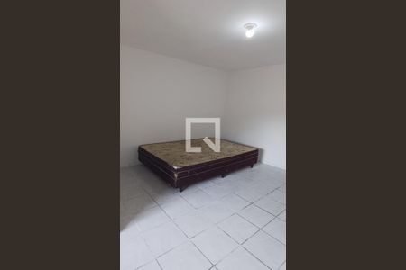 Quarto de casa para alugar com 1 quarto, 26m² em Serraria, São José