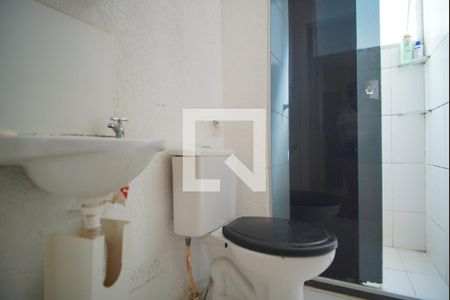 Banheiro Corredor de apartamento para alugar com 2 quartos, 54m² em Mário Quintana, Porto Alegre