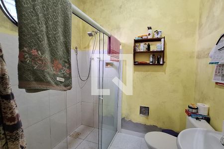 Banheiro de casa para alugar com 4 quartos, 115m² em Chácaras Maria Helena, Duque de Caxias