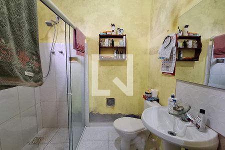 Banheiro de casa para alugar com 4 quartos, 115m² em Chácaras Maria Helena, Duque de Caxias