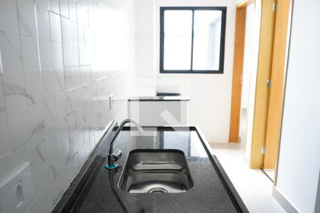 Cozinha de apartamento à venda com 1 quarto, 27m² em Vila Invernada, São Paulo