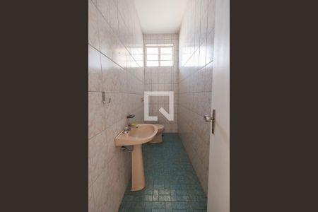 Lavabo de casa para alugar com 5 quartos, 270m² em Jardim Morumby, Taubaté