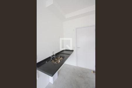 Cozinha de kitnet/studio à venda com 1 quarto, 26m² em Santo Amaro, São Paulo