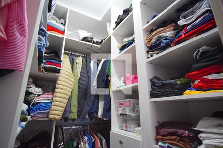 Suíte - Closet de apartamento para alugar com 2 quartos, 63m² em Petrópolis, Porto Alegre