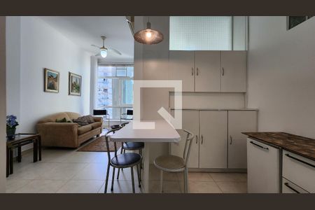 Sala de apartamento para alugar com 1 quarto, 36m² em Boqueirão, Santos