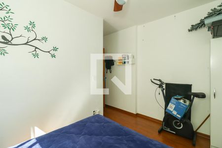 Quarto de apartamento à venda com 2 quartos, 48m² em Morro Santana, Porto Alegre