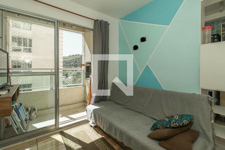 Sala de apartamento à venda com 2 quartos, 48m² em Morro Santana, Porto Alegre