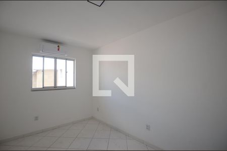 Quato1 Suite de casa para alugar com 2 quartos, 91m² em Vila Valqueire, Rio de Janeiro