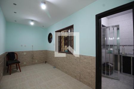 Sala de casa para alugar com 1 quarto, 50m² em Freguesia (jacarepaguá), Rio de Janeiro