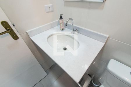 Banheiro de kitnet/studio para alugar com 1 quarto, 20m² em Cursino, São Paulo