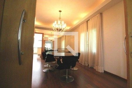 Casa à venda com 4 quartos, 650m² em Super Quadra Morumbi, São Paulo