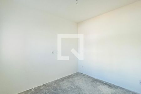 Quarto 1 de apartamento à venda com 2 quartos, 47m² em Jardim Flor da Montanha, Guarulhos