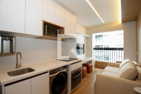 Sala e Cozinha de kitnet/studio à venda com 1 quarto, 29m² em Pinheiros, São Paulo