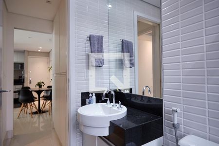 Banheiro de apartamento à venda com 1 quarto, 52m² em Anchieta, Belo Horizonte