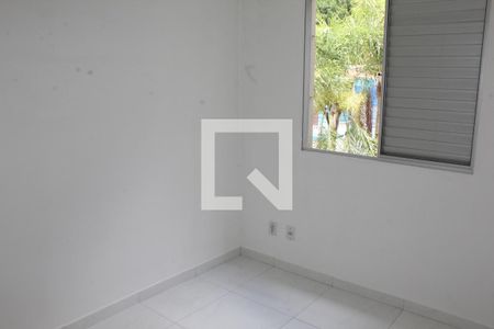 Quarto 2 de apartamento para alugar com 2 quartos, 52m² em Jardim Torino, Cotia