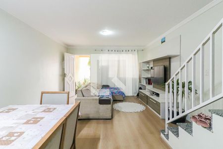 Sala de casa para alugar com 3 quartos, 125m² em Parque Ipe, São Paulo