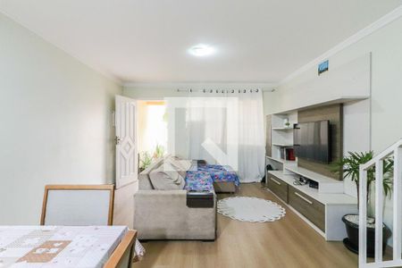 Sala de casa para alugar com 3 quartos, 125m² em Parque Ipe, São Paulo