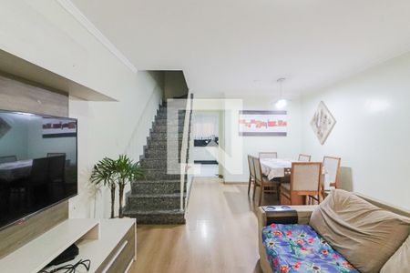 Sala de casa para alugar com 3 quartos, 125m² em Parque Ipe, São Paulo