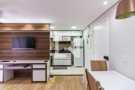 Sala  de apartamento para alugar com 2 quartos, 57m² em Santo Antônio, Osasco