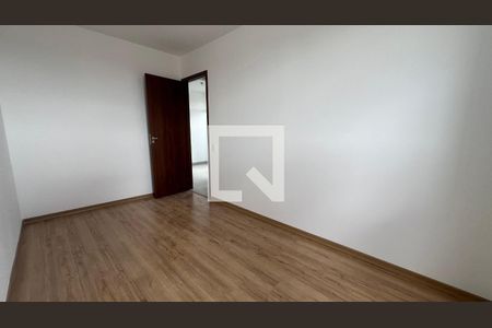 Quarto 02 de apartamento à venda com 2 quartos, 51m² em Eldorado, Contagem