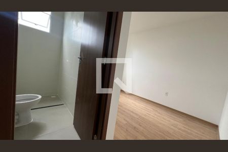 Banheiro Suite de apartamento à venda com 2 quartos, 51m² em Eldorado, Contagem