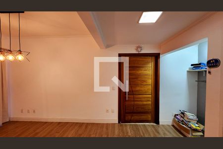 Sala de casa de condomínio à venda com 3 quartos, 130m² em Cidade Nova, Jundiaí