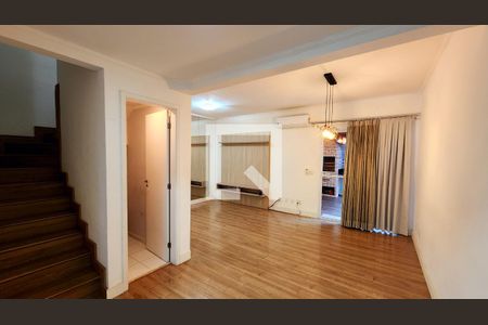 Sala de casa de condomínio à venda com 3 quartos, 130m² em Cidade Nova, Jundiaí