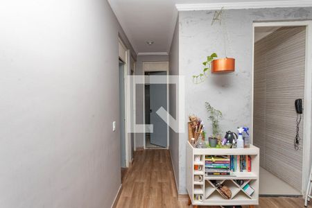 Corredor  de apartamento para alugar com 2 quartos, 48m² em Casa Grande, Diadema