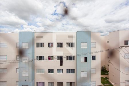 Vista da Sala de apartamento para alugar com 2 quartos, 43m² em Jardim Holanda, Uberlândia