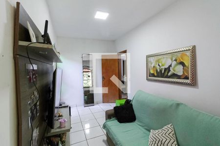 Sala de casa para alugar com 2 quartos, 120m² em São Tomaz, Belo Horizonte