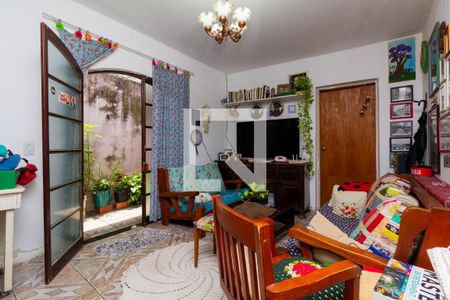 Sala de casa à venda com 2 quartos, 180m² em Cangaiba, São Paulo