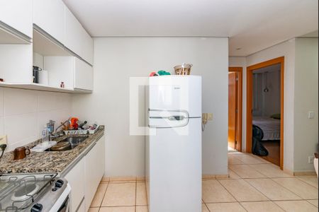 Cozinha de apartamento para alugar com 2 quartos, 48m² em Chacaras Reunidas Santa Terezinha, Contagem