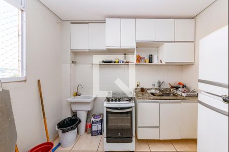 Cozinha de apartamento para alugar com 2 quartos, 48m² em Chacaras Reunidas Santa Terezinha, Contagem